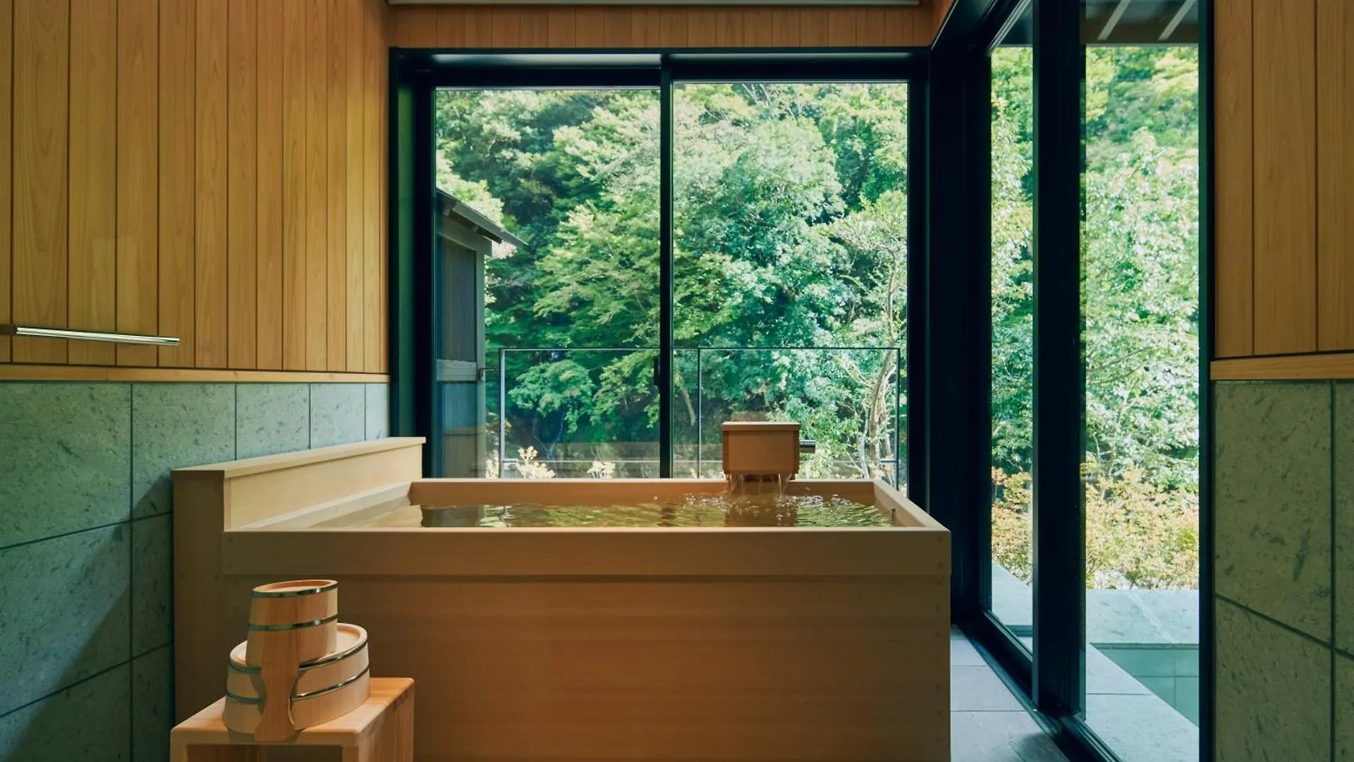 Espacio The Hakone Geihinkan Rin-Poh-Ki-Ryu