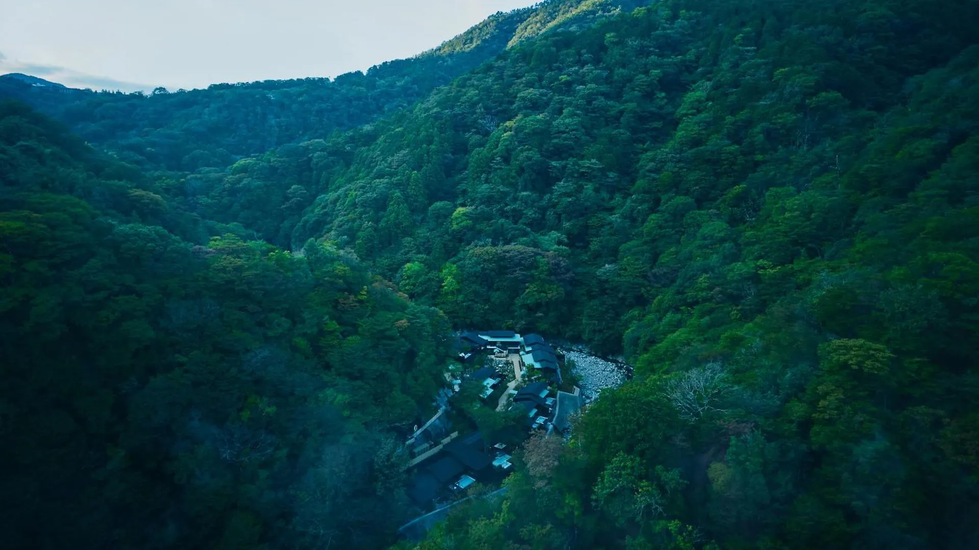 Espacio The Hakone Geihinkan Rin-Poh-Ki-Ryu
